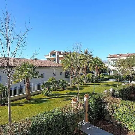 Three-room With Two Balconies Overlookin 3* フォルテ・デイ・マルミ